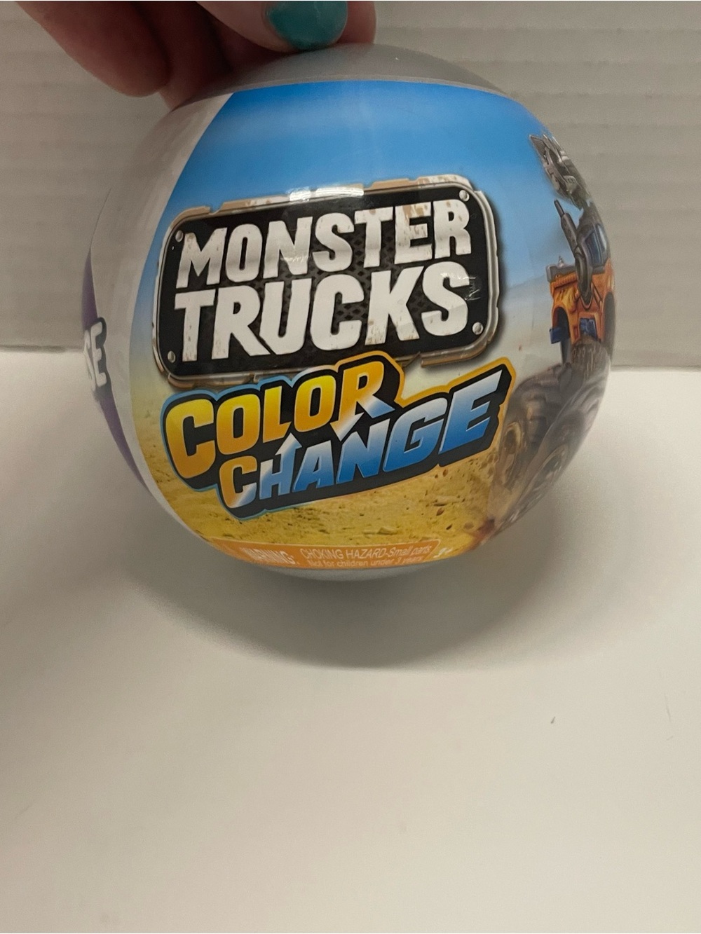 Brand New Zuru Surprise 5 Monster Truck Color Change Ball Toy Gift Ready
